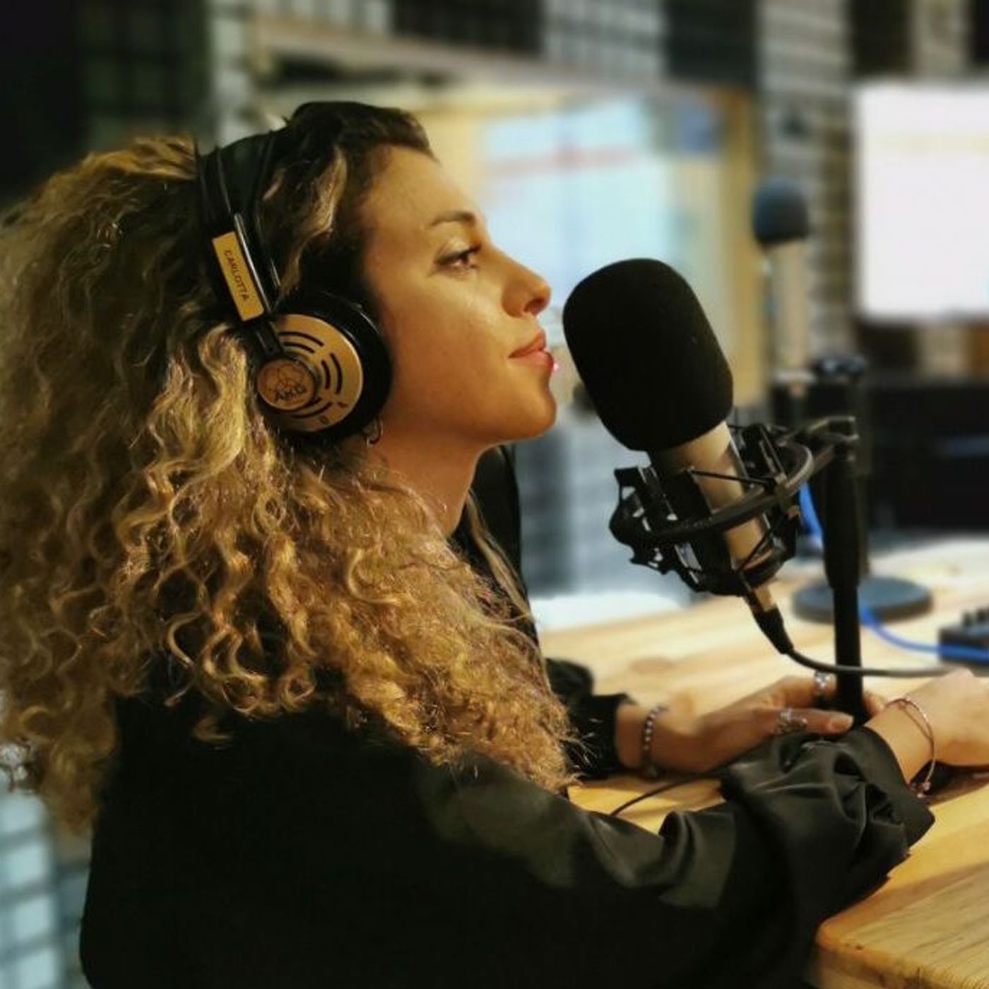 Carlotta Valitutti di voicebookradio.com: cos'è per me la radio episode artwork